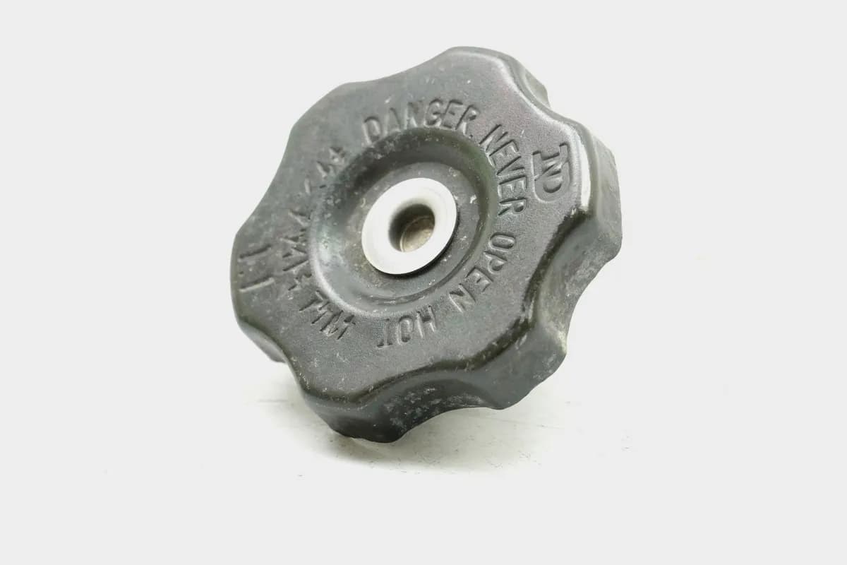 SUZUKI GSF 400 GK75B Bandit Kühlerdeckel Verschluss Deckel Kühler Cover