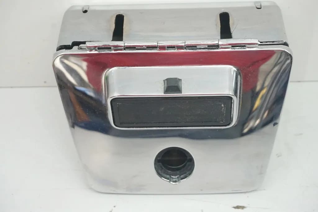 YAMAHA XV 1100 3LP VIRAGO WERKZEUGFACH STAUFACH FACH BOX HINTEN