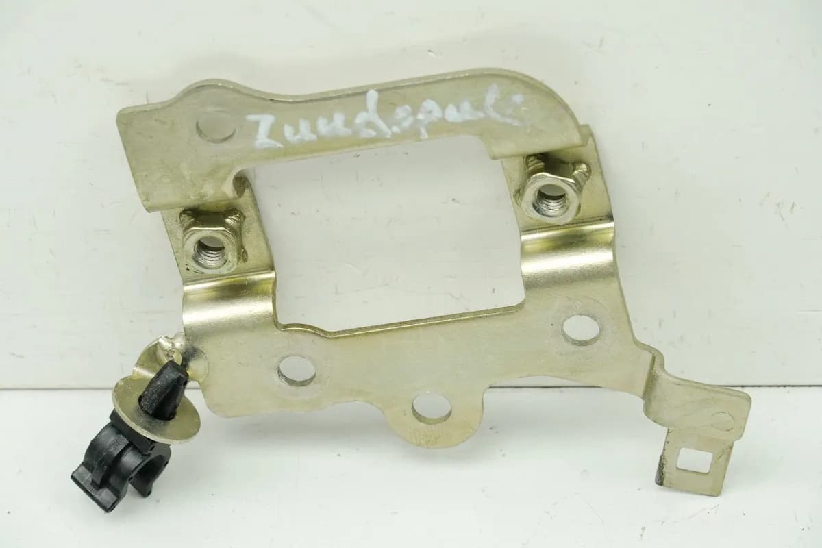 Honda NSS 125 AD JF69 Forza Halterung Zündspule Halteplatte Träger (für Rahmen)