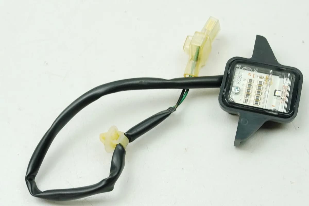 Honda NSS 125 AD JF69 Forza Kennzeichenbeleuchtung Kennzeichenleuchte original
