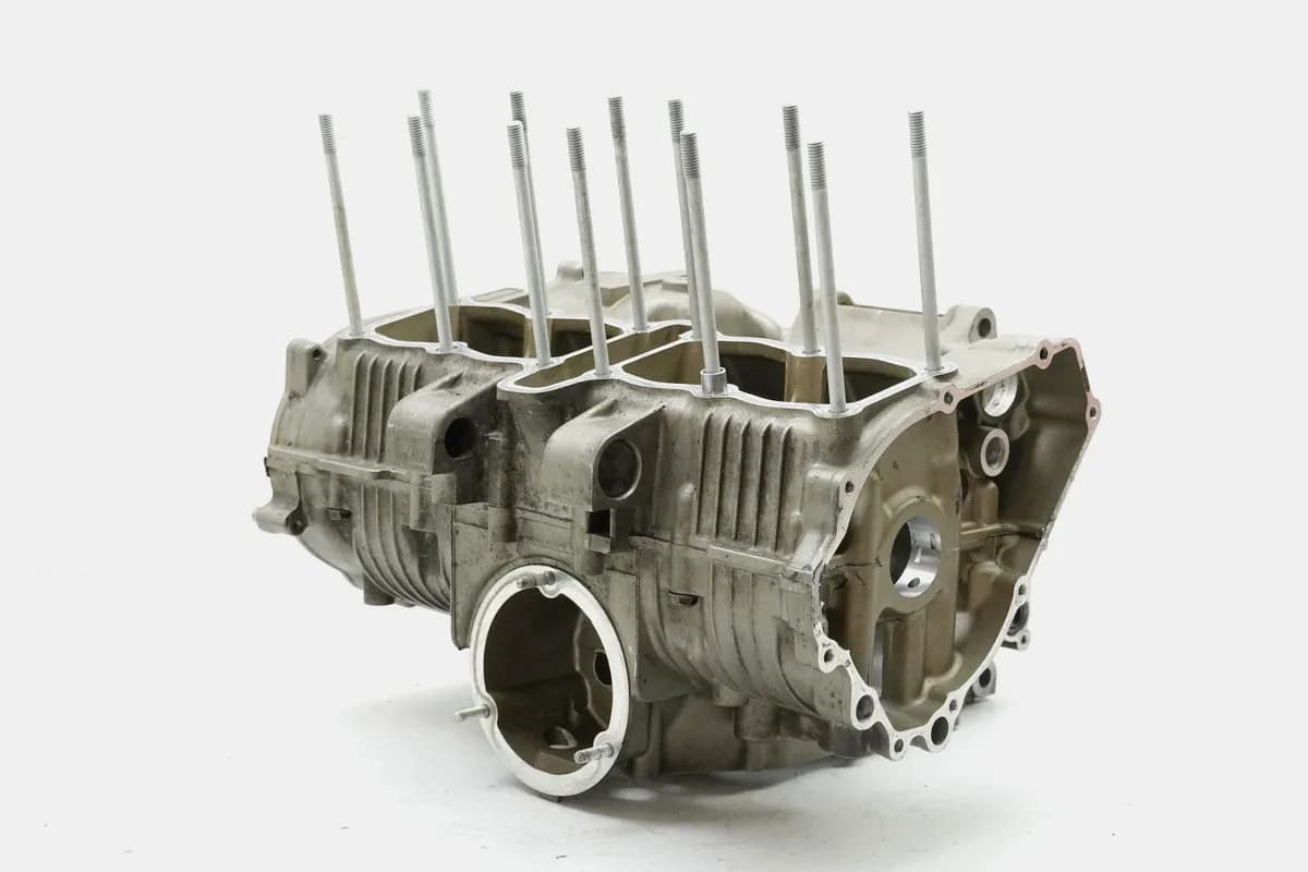 SUZUKI GSF 400 GK75B Bandit Motorgehäuse Motorblock Frankcase