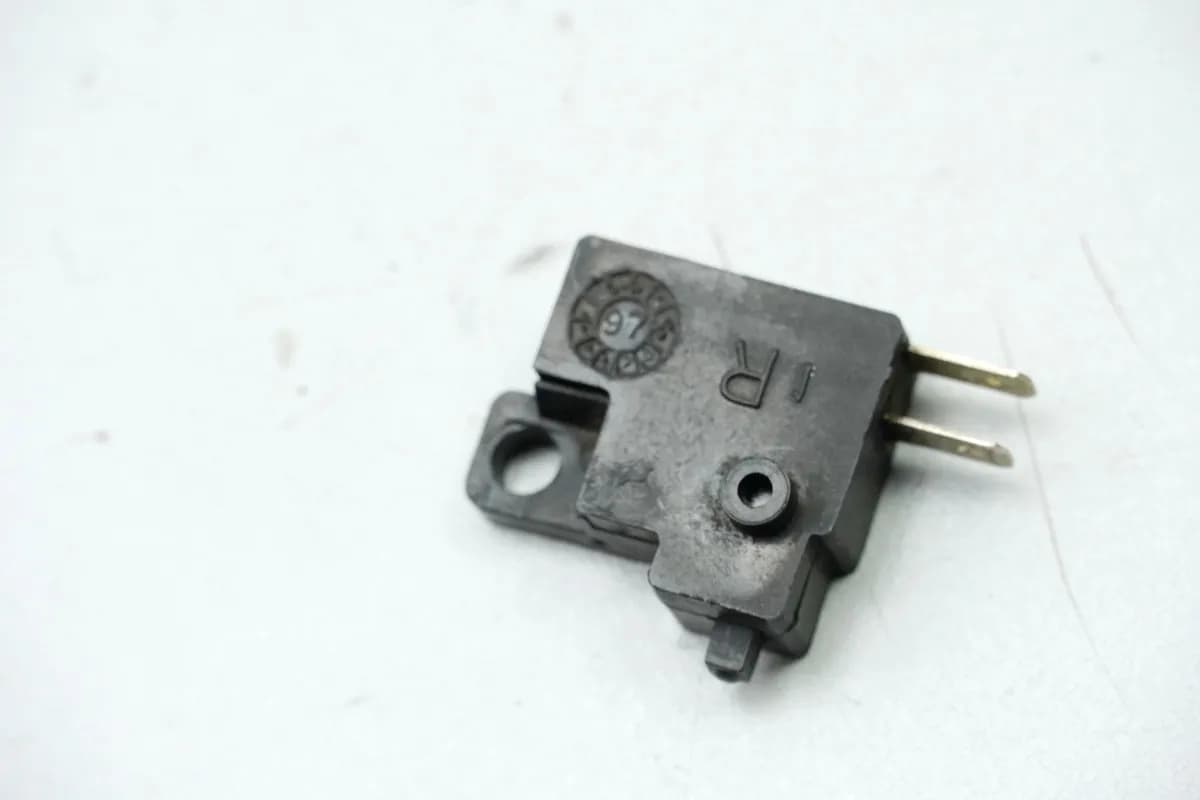 KYMCO ZING 125 RFBRF25AA Bremslichtschalter vorn für Hauptbremszylinder 8785km