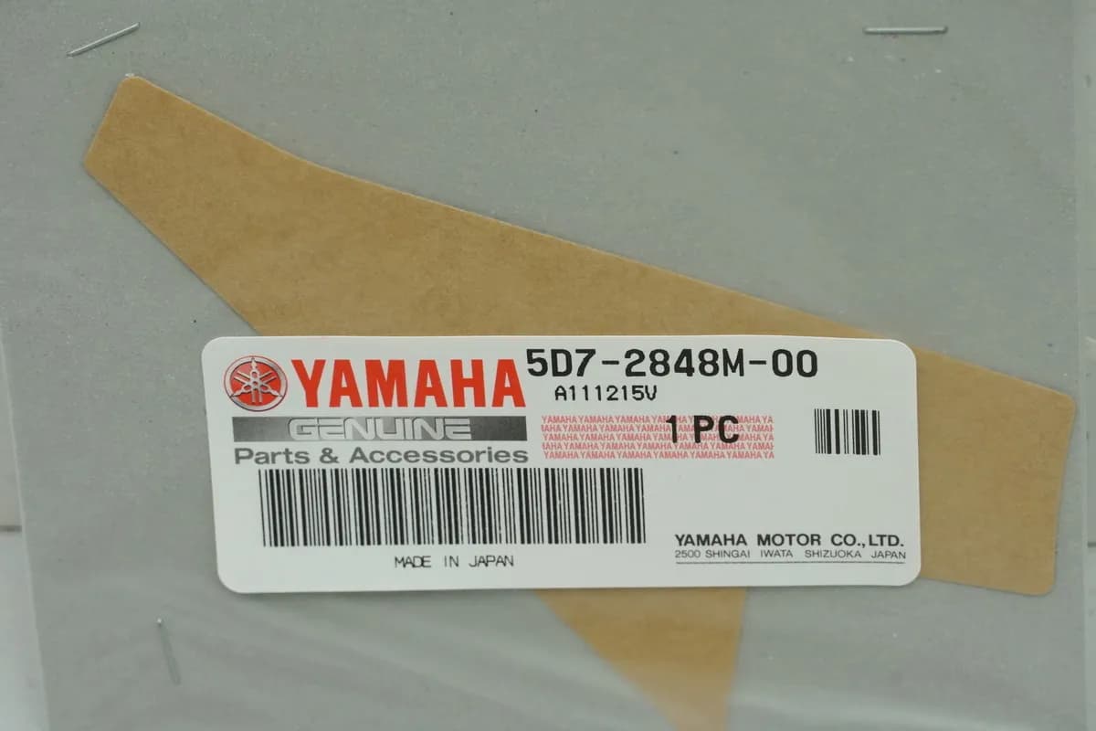 Yamaha YZF 125 R Aufkleber am Sitz Emblem original 5D7-2848M-00 - NEU