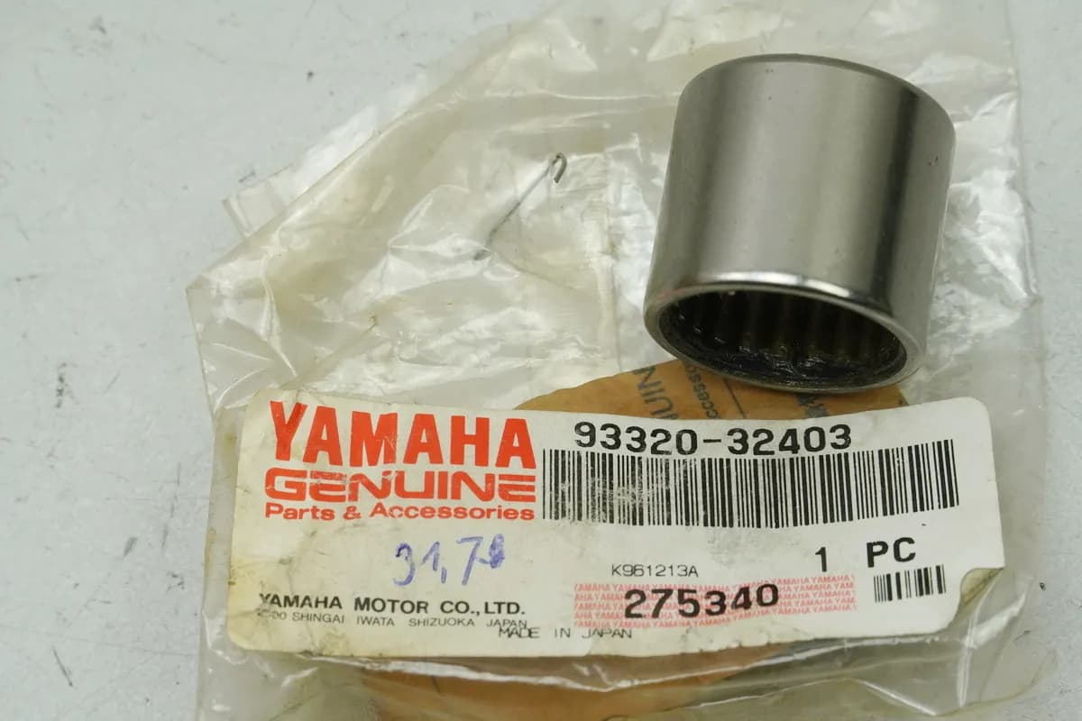 Yamaha BT 1100 XJ 600 FZS MT XVS YZF Lager Nadellager original Schwinglager NEU