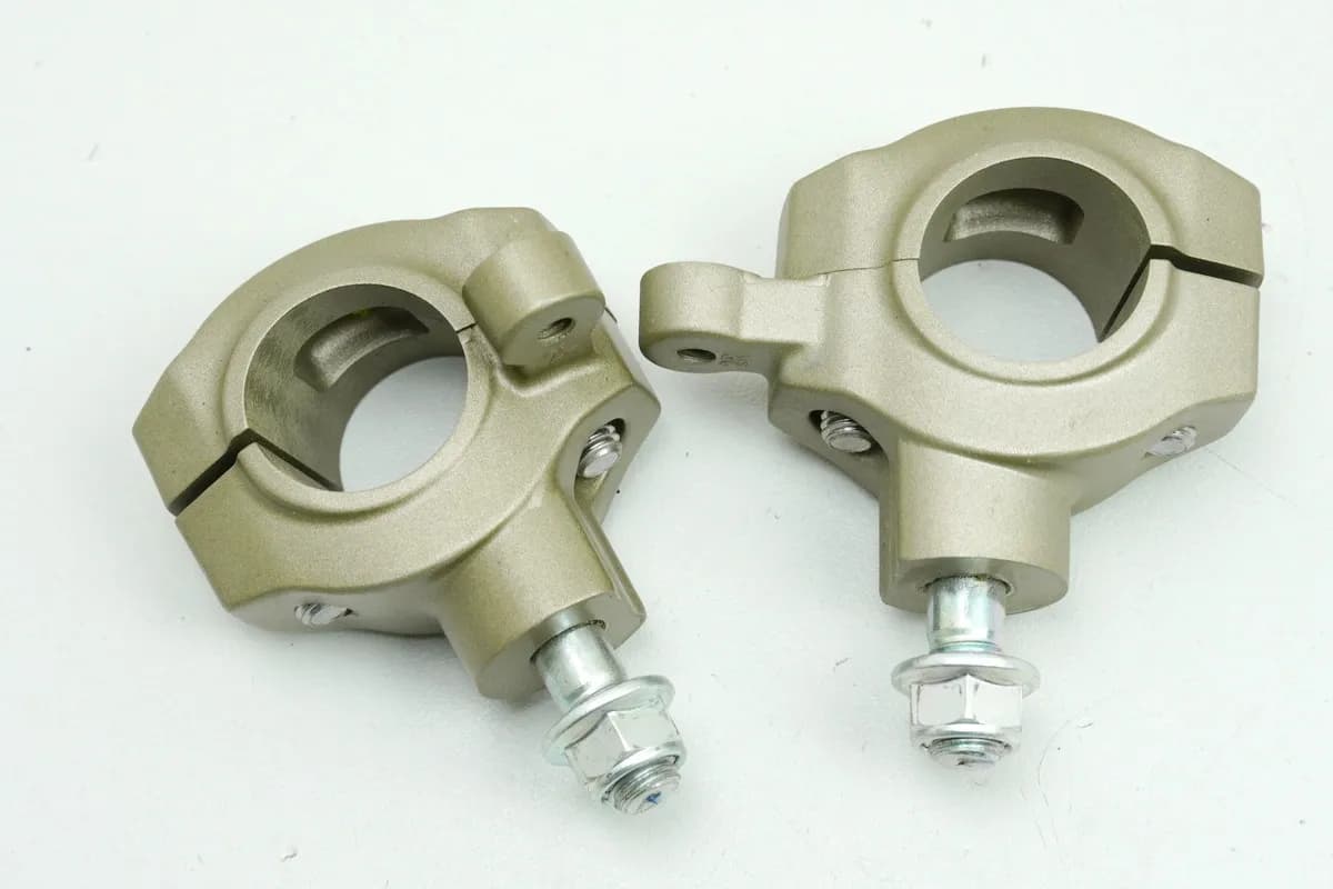 YAMAHA XSR 900 RN43 Lenkerklemmung Halter Lenker Riser Paar