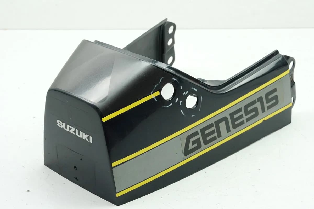 SUZUKI RG 80 GAMMA NC11A Heckverkleidung mitte Abdeckung Cover Heckbürzel
