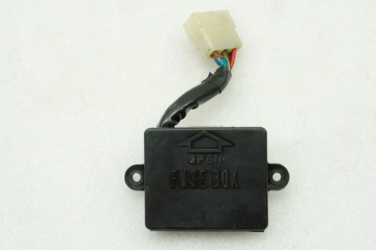 HONDA CB 250 G CB250G Sicherungskasten Sicherungsbox Fuse Box 74-77