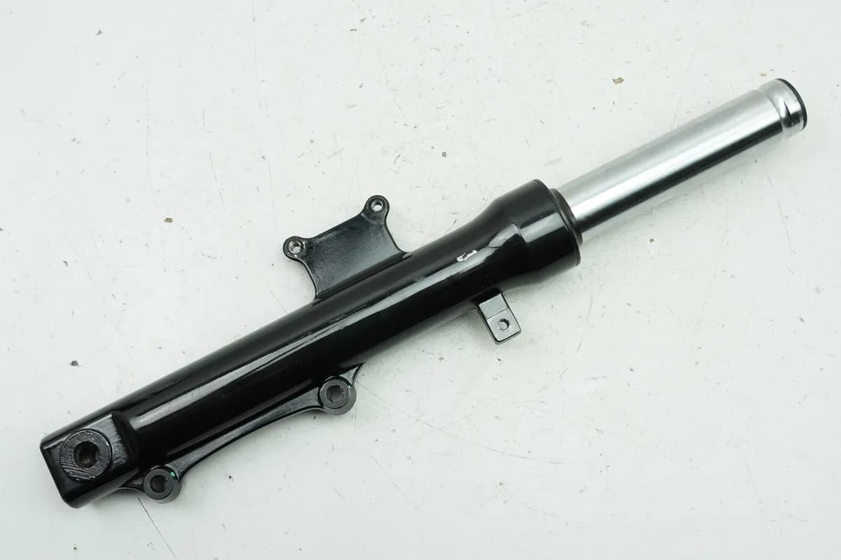 SYM Jet 4 50 AD05W8 Gabelholm links Standrohr Tauchrohr (für Gabel) NUR 781 km