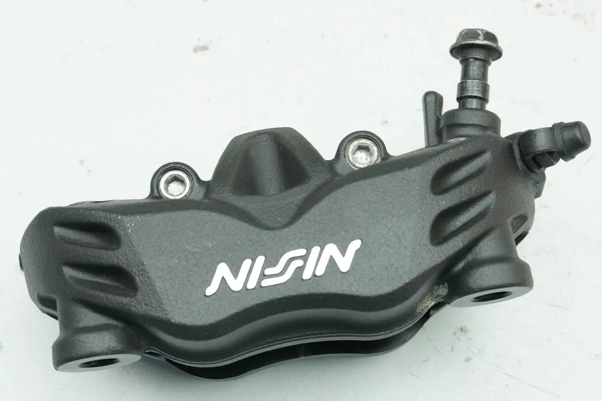 KAWASAKI ZZR 1400 B ZXT40A ABS Bremssattel rechts Bremszange zerlegt & gereinigt