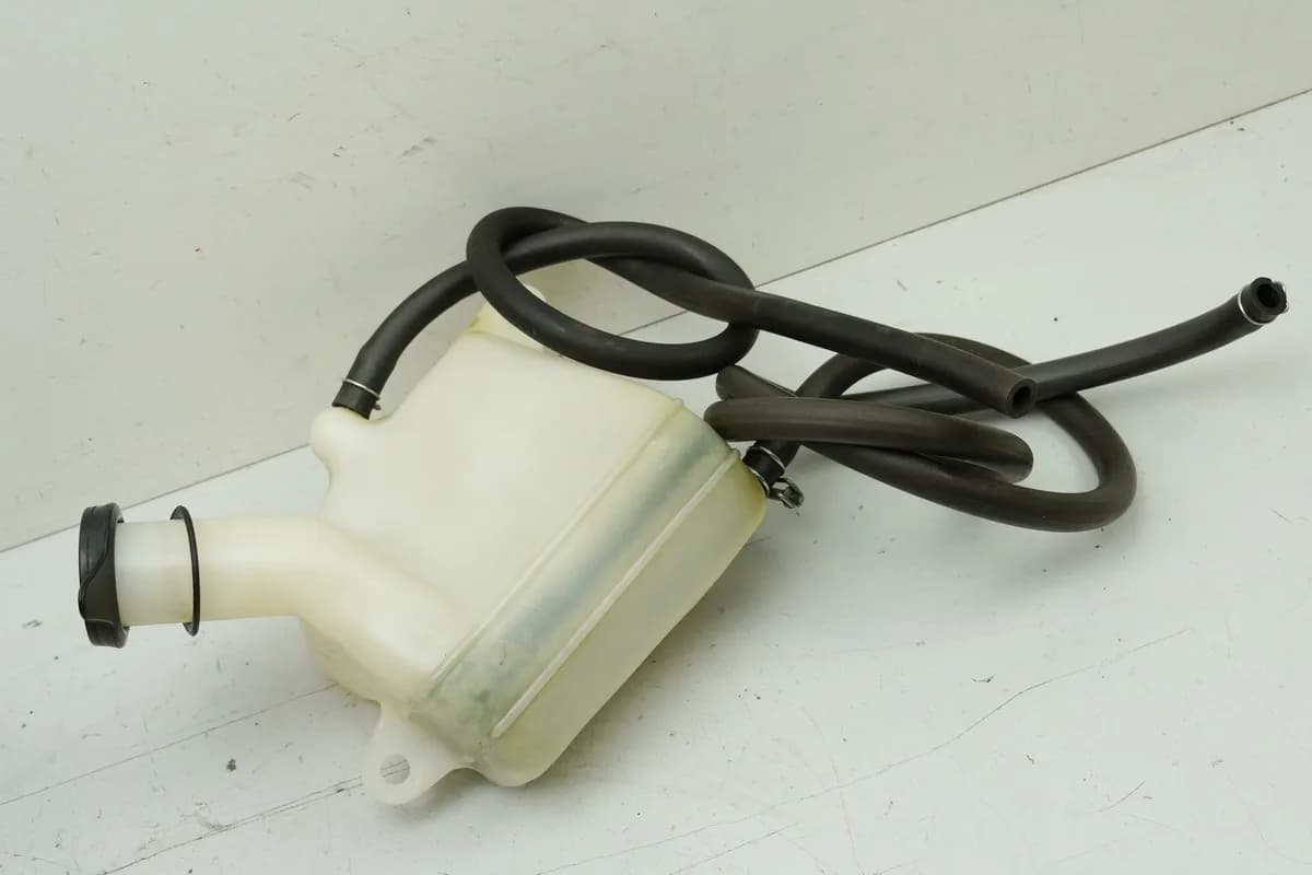 HONDA NTV 650 RC33 REVERE Kühlmittelbehälter Ausgleichsbehälter für Kühler