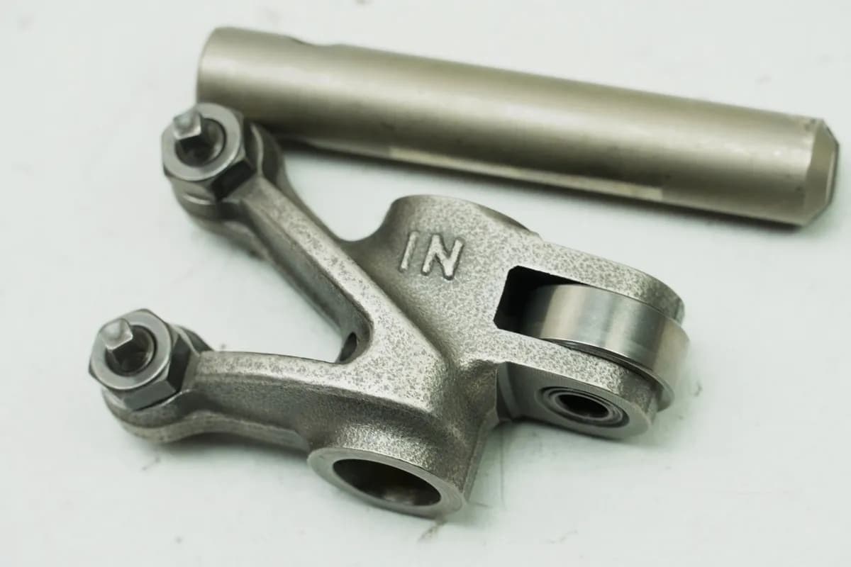 Honda NSS 125 AD JF69 Forza Kipphebel Einlass (für Zylinderkopf Ventil Motor)