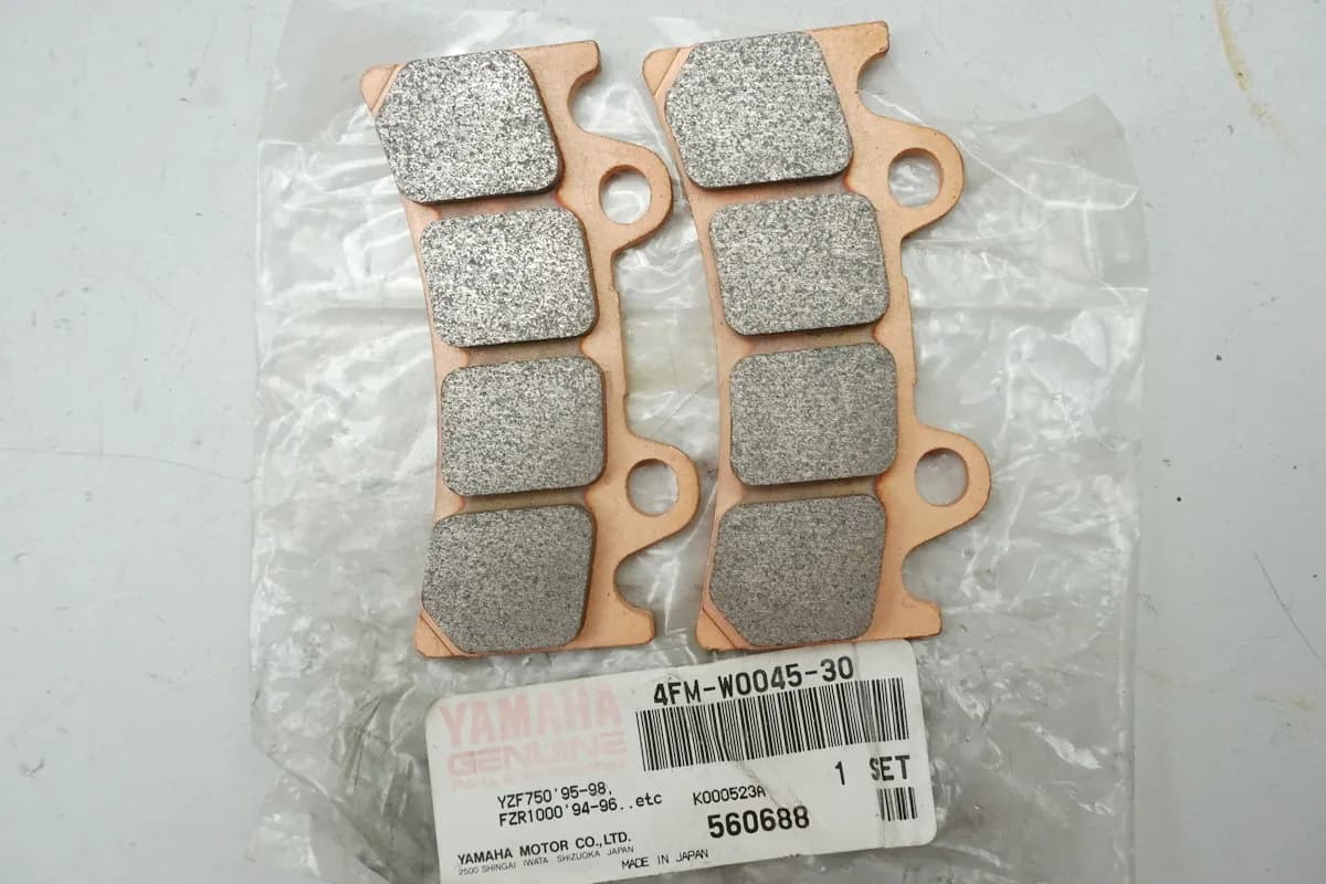 Yamaha Bremsbeläge Bremsklötze Satz original 4FM-W0045-30 YZF - NEU