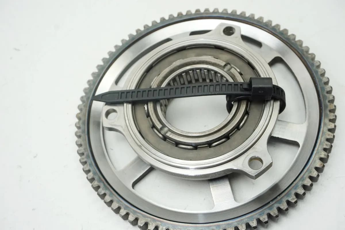 YAMAHA YZF R1 RN01 RN04 Anlasserfreilauf Zahnrad Antrieb Freilauf (für Motor)