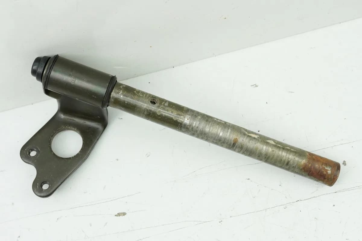 SUZUKI RG 80 GAMMA NC11A Lenkerstummel rechts Lenkrohr Halter