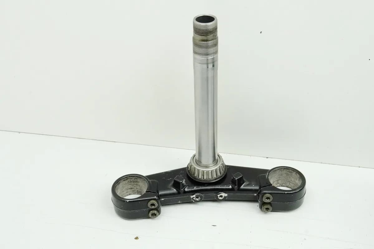 YAMAHA TDM 900 RN08 Gabelbrücke unten (für Standrohr Gabelholm Gabel)