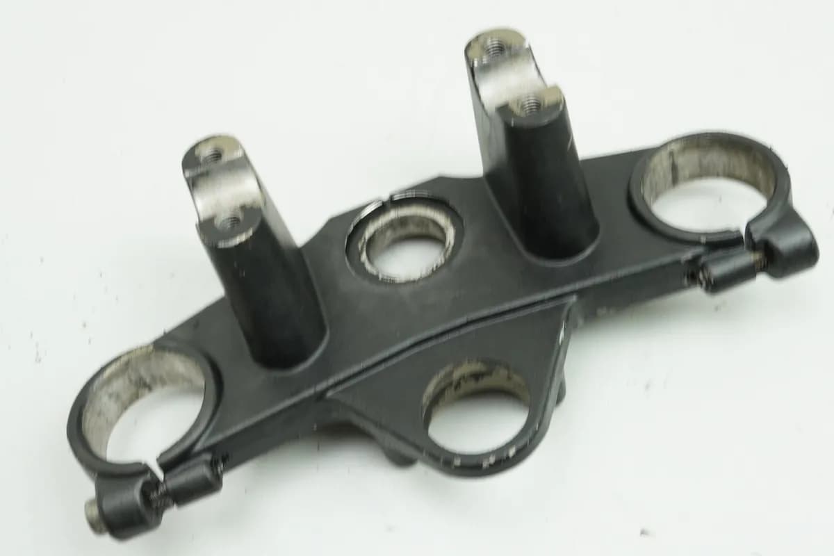 YAMAHA TDM 900 RN08 Gabelbrücke oben (für Standrohr Gabelholm Gabel)