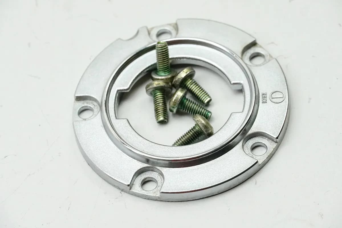 BUELL XB12S XB1 Lightning Halterung Tankdeckel Ring Halteplatte Schrauben