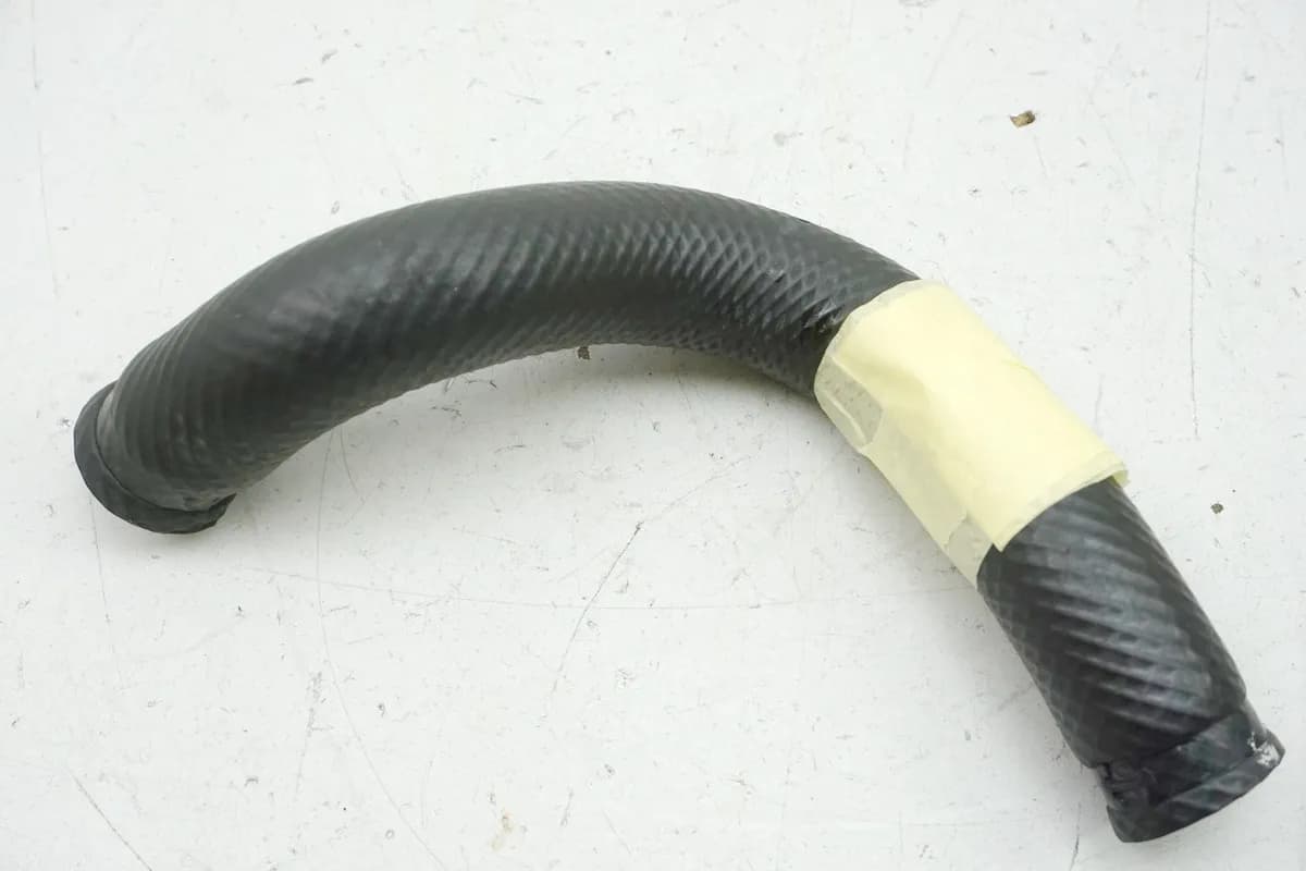 KAWASAKI ZX-6R ZX600F Kühlerschlauch Motor (Zylinder) --> Wasserpumpe 95-97