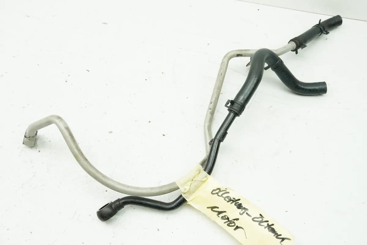 BMW F 650 GS E650G R13 Ölleitung Ölbehälter zum Motor Vorlauf Rücklauf Öltank