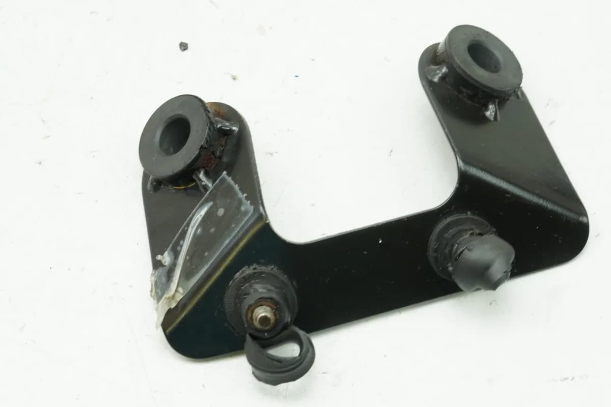 BMW F 650 GS E650G R13 Halterung Halteplatte Träger Halter (für Rahmen)