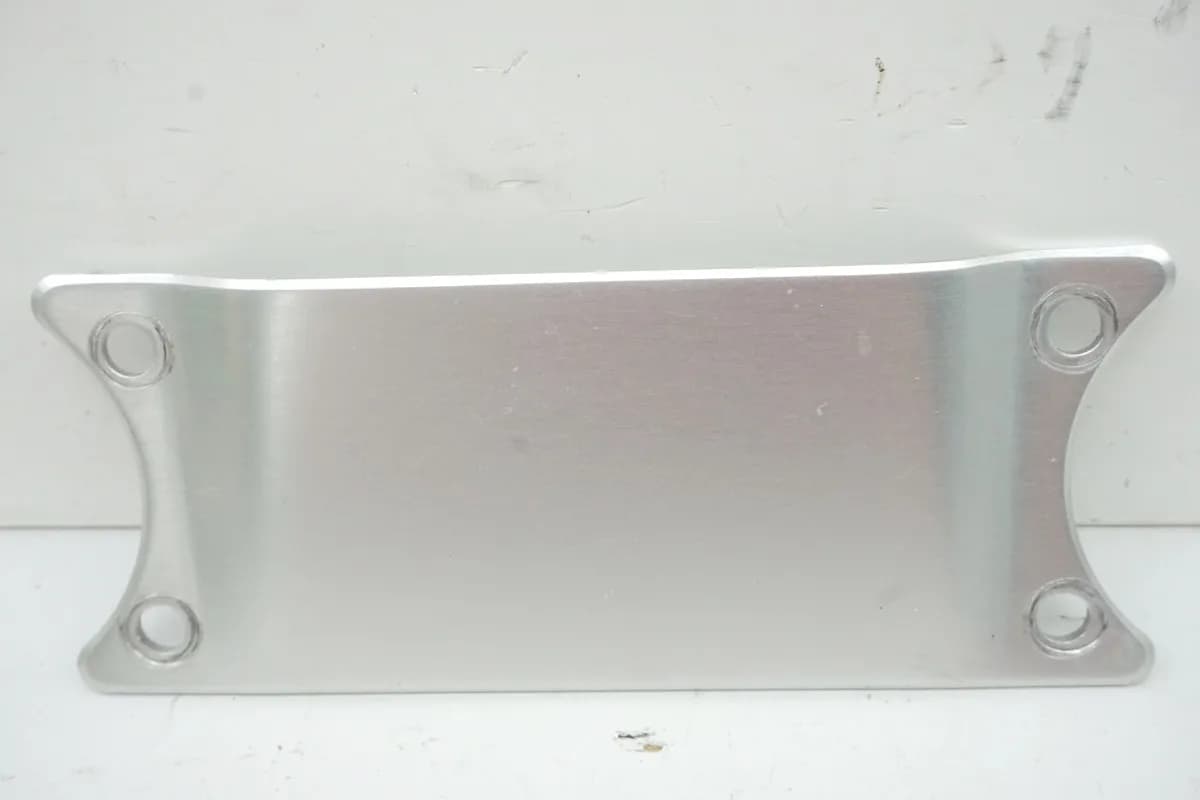 YAMAHA FZR 600 R 3HE Halterung Kotflügel vorn Halteplatte Träger Strebe Stabi