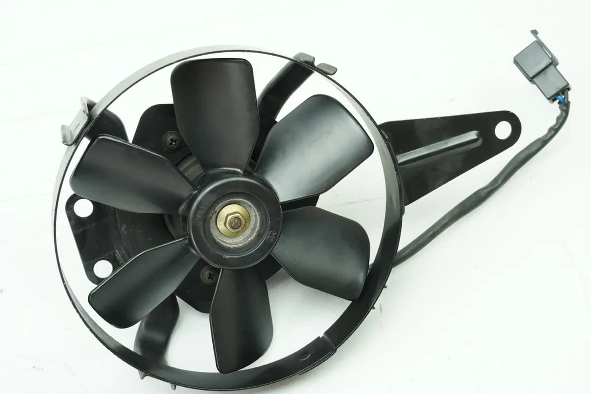 YAMAHA GTS 1000 4BH Lüfter links für Kühler Wasserkühler Lüfterrad Motor