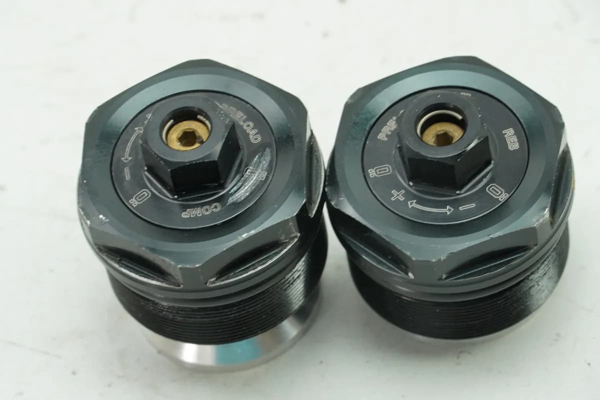 BMW R nine T Urban G/S 0J41 Verschlußschrauben Öhlins Gabel Einsteller (FKS 211)