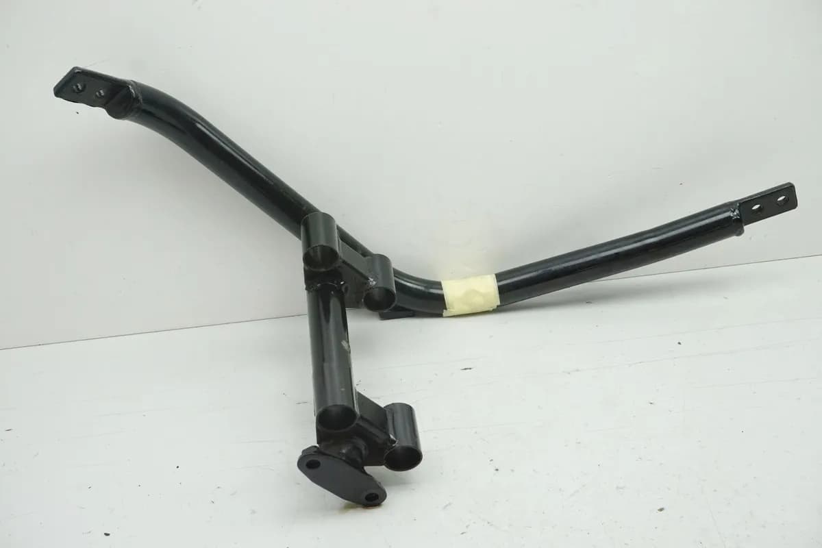 KAWASAKI GPZ 1100 ZXT10E Rahmen Unterzug Streben Hilfsrahmen Unterzugrahmen