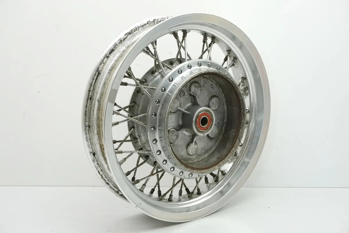 SUZUKI VS 750 VR51A INTRUDER Felge hinten J 15 x 3.00 Hinterrad Wheel