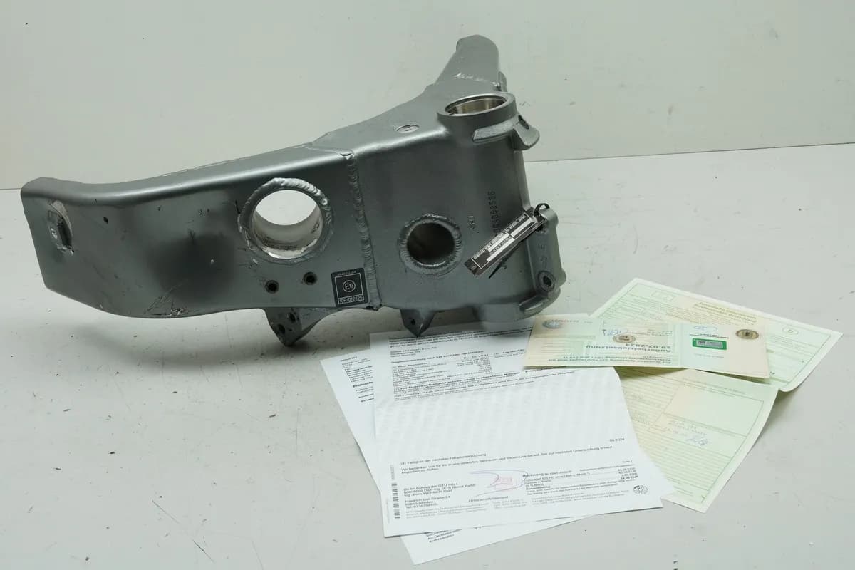 KAWASAKI ZZR 1100 D ZXT10D G Rahmen & Brief Rahmenkopf Dokumente Typenschild