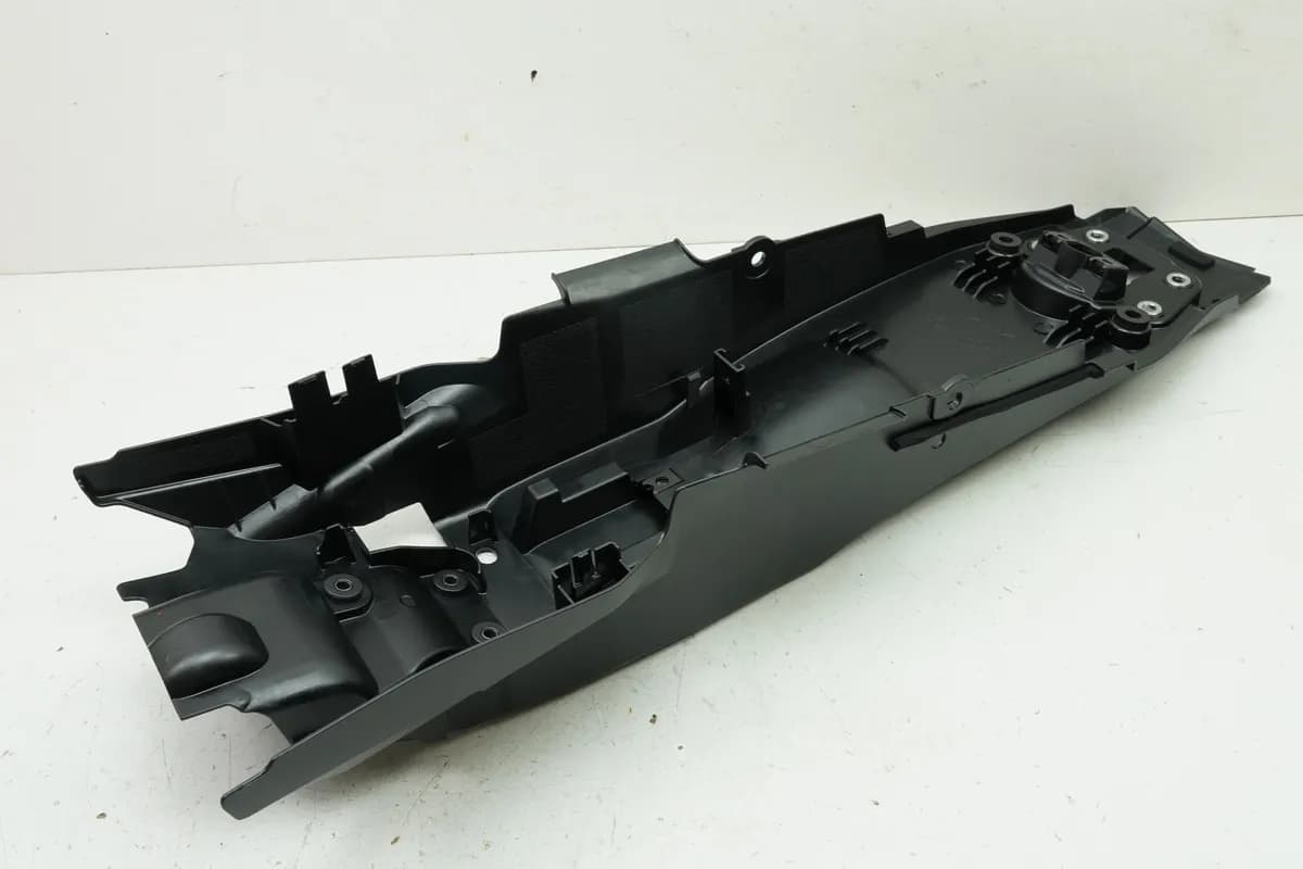 YAMAHA MTN 1000 MT-10 RN78 Heckinnenverkleidung Kotflügel Radlauf Fender 4550 km