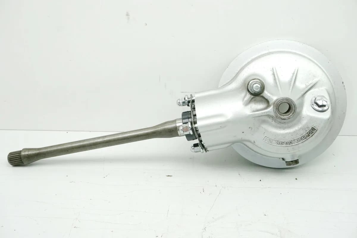 SUZUKI VS 750 VR51A INTRUDER Kardanantrieb Kardan Endantrieb Kardanwelle