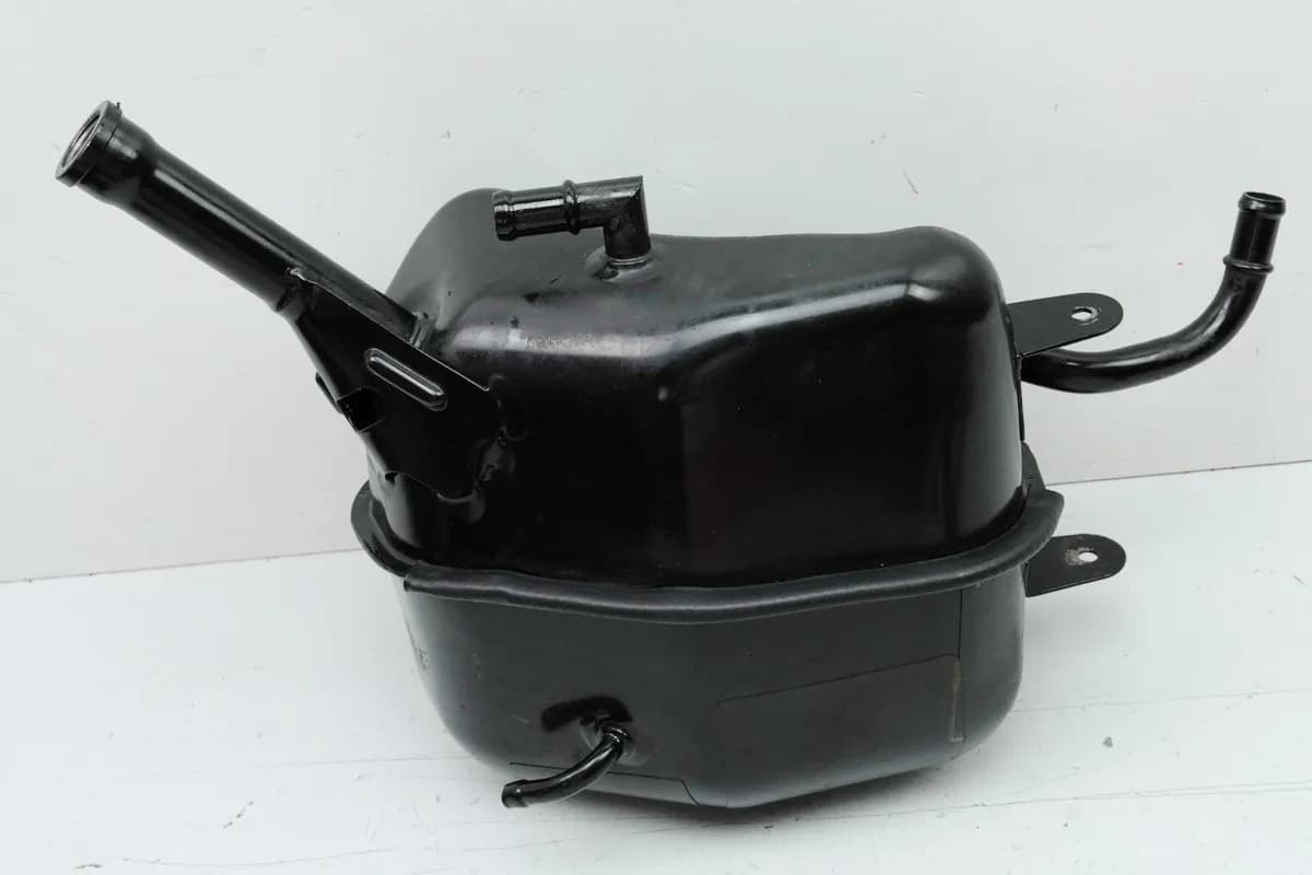 YAMAHA TDM 900 RN08 Öltank Ölbehälter (für Motor)