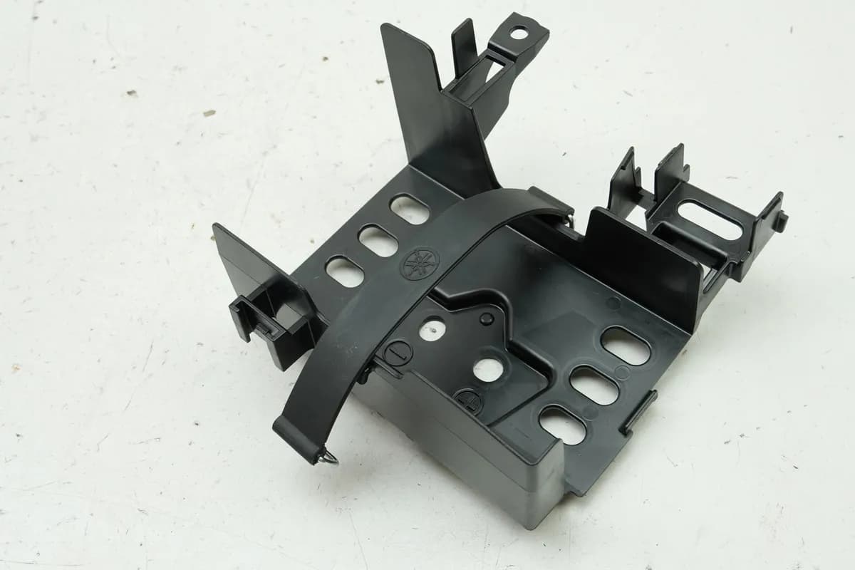 YAMAHA MTN 1000 MT-10 RN78 Batteriekasten Batteriefach Box Batterie Band Halter