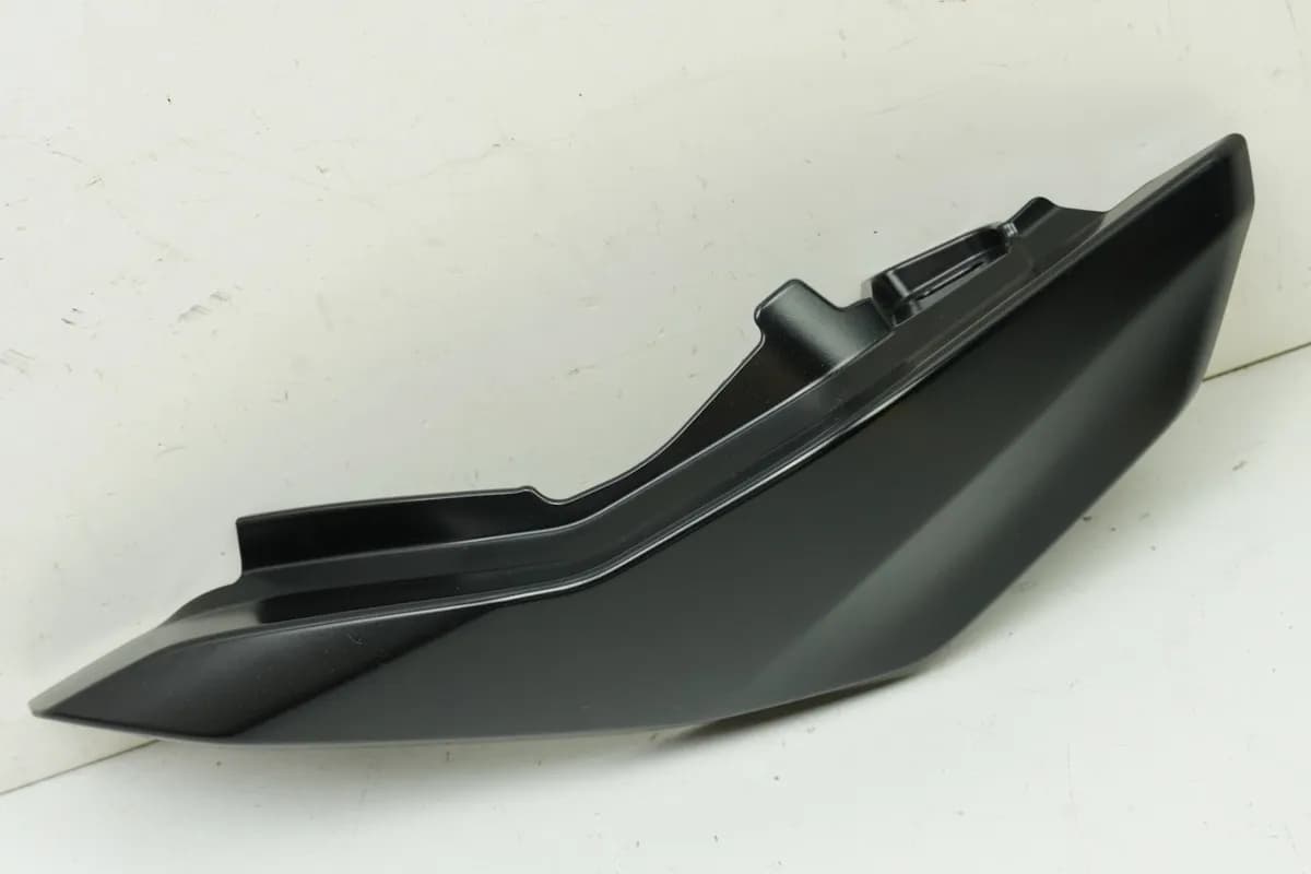 YAMAHA MTN 1000 MT-10 RN78 Heckverkleidung rechts Abdeckung Heck Blende Cover