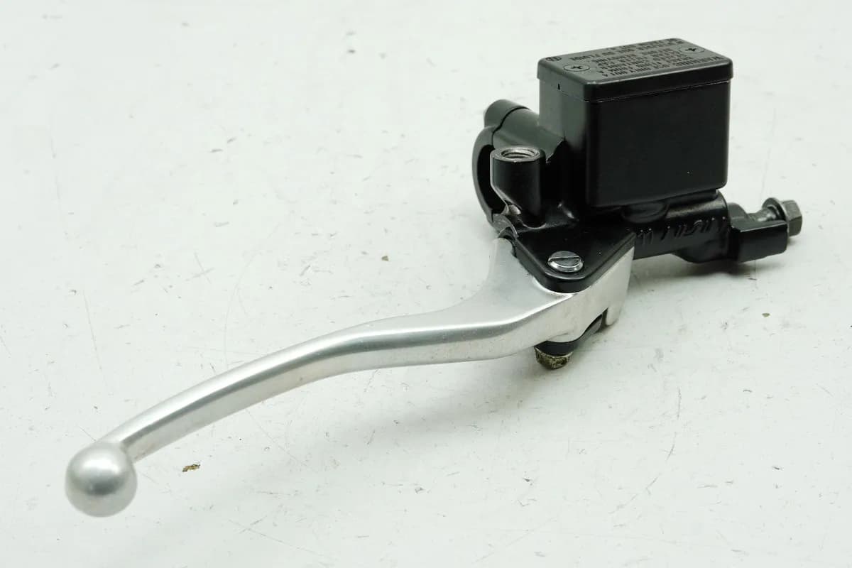 HONDA SH 125 JF23 Bremszylinder rechts Bremspumpe Hauptbremszylinder