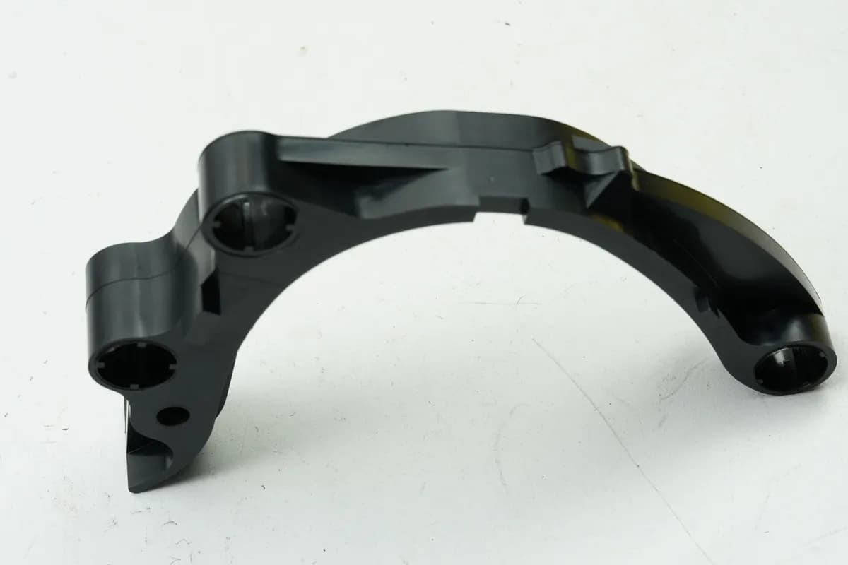 YAMAHA MTN 1000 MT-10 RN78 Ritzelabdeckung Führung Cover Motor Motordeckel