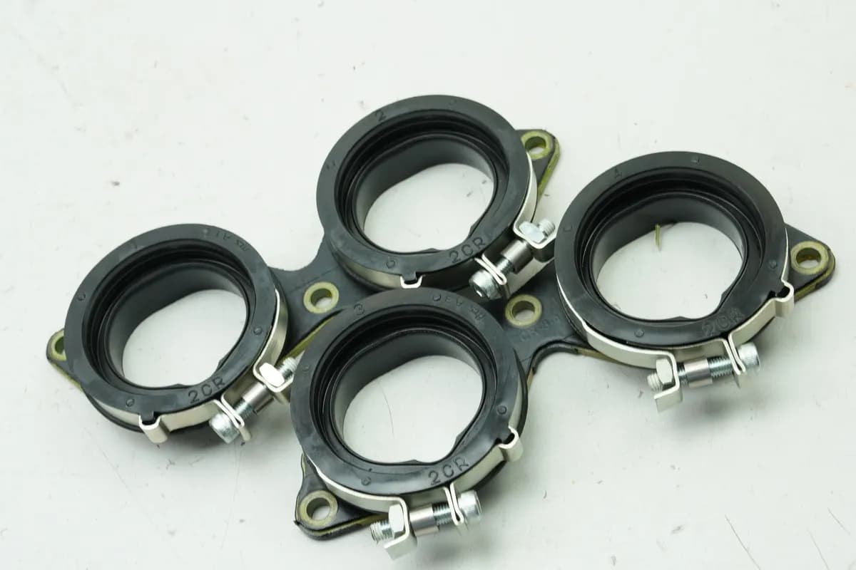 YAMAHA MTN 1000 MT-10 RN78 Ansaugstutzen Satz (für Motor Drosselklappe) 4550 km