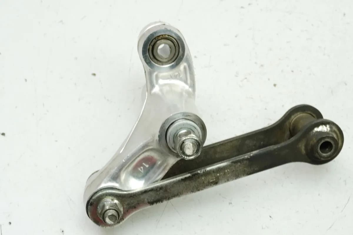 SUZUKI AN 400 WVAU BURGMAN Umlenkung Federbein Umlenkhebel Stoßdämpfer K1 K2