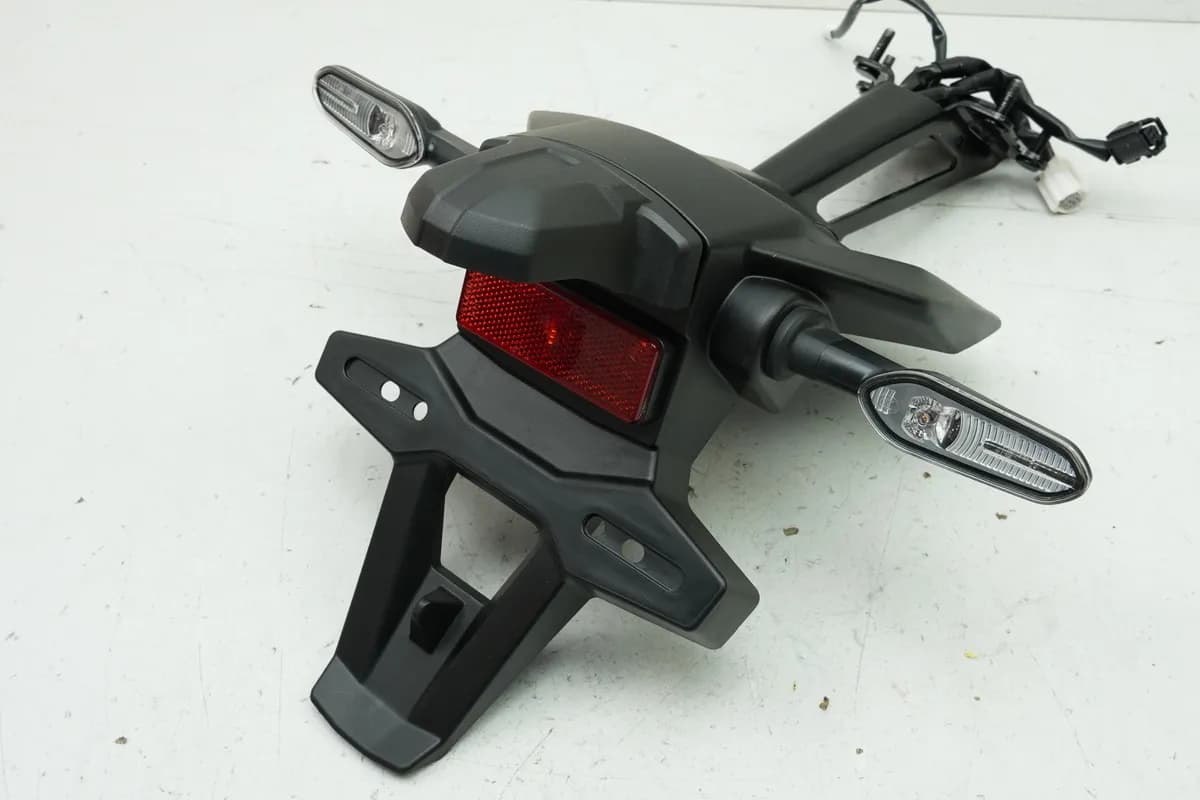 YAMAHA MTN 1000 MT-10 RN78 Kennzeichenhalter original Blinker Kotflügel Fender