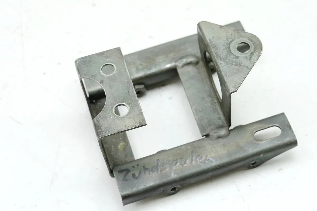 MOTO GUZZI California 1100 EV KD Halter Zündspulen Halterung Steuergerät