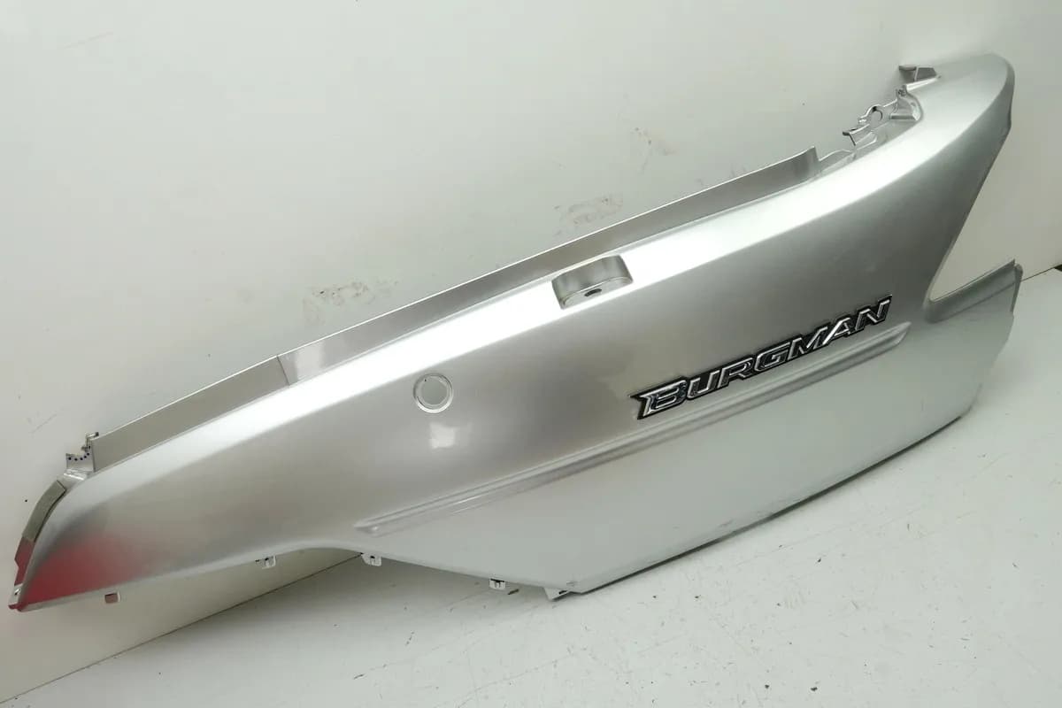 SUZUKI AN 400 WVAU BURGMAN Heckverkleidung links Seitenteil Abdeckung K1 K2