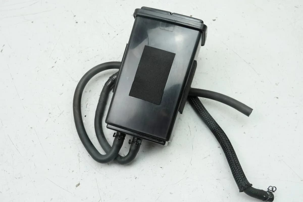 KAWASAKI Z 650 ER650HA2 Behälter Tankentlüftung Filter Aktivkohle Kohlefilter