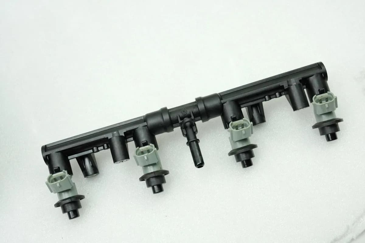 HONDA CBR 600 RR PC40 Einspritzleiste Einspritzdüsen auf Airbox Injektor 07-13