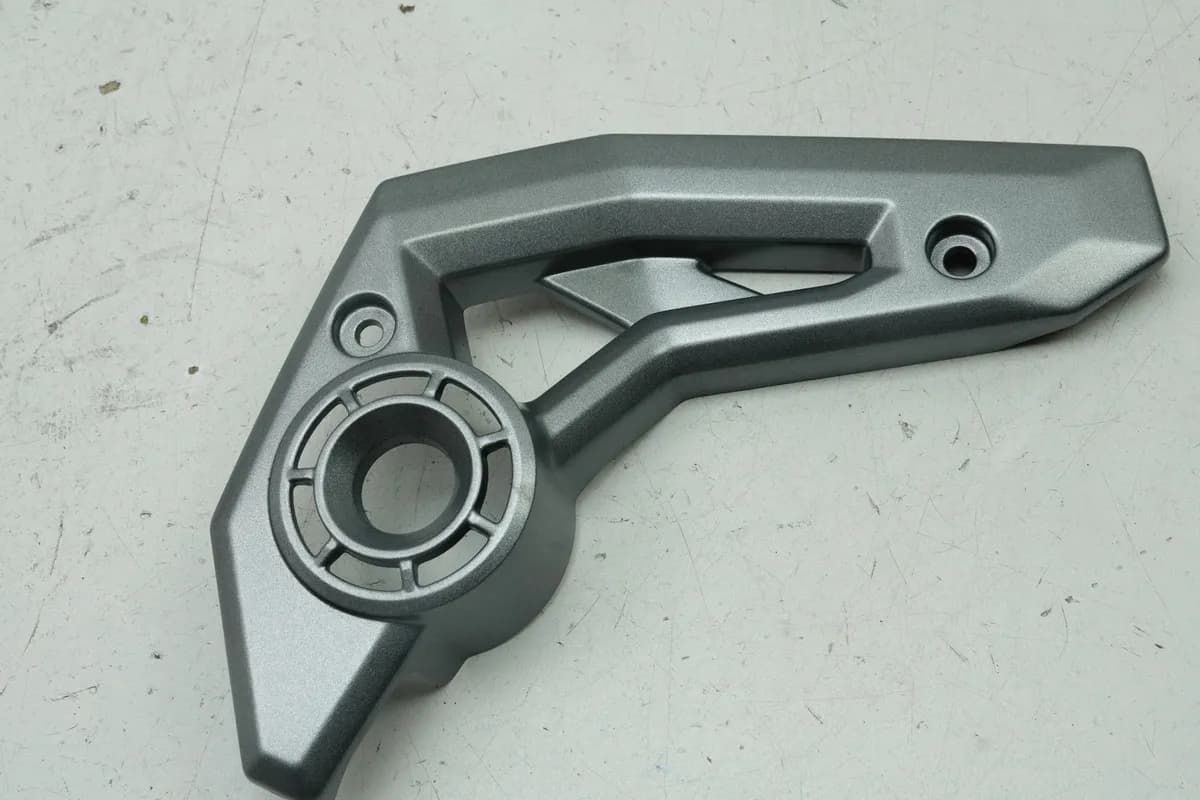 KAWASAKI Z650 ER650HA2 Abdeckung Fußraste rechts Fußrastenträger Cover Blende