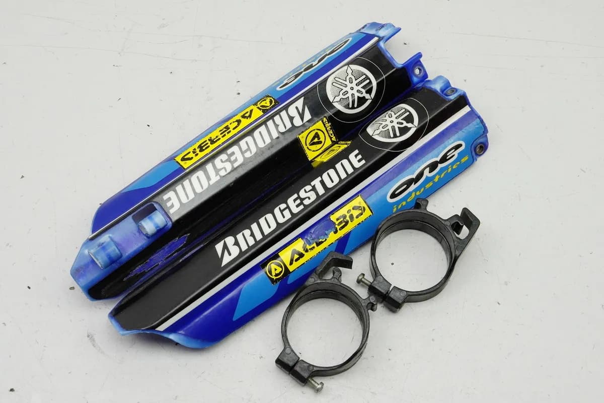 YAMAHA YZ 426 F 5BE Abdeckung Gabel Gleitrohr Cover Blende Staubschutz Protektor