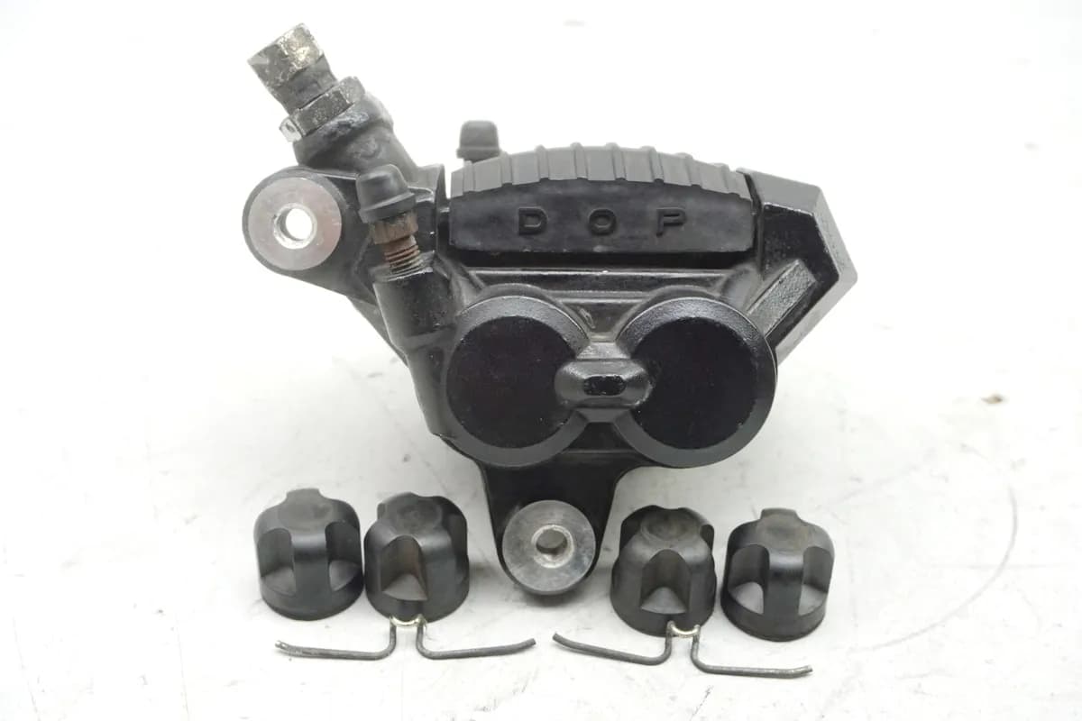 SUZUKI GSX 600 F GN72B Bremssattel links Bremszange Brake Caliper - 26444 km