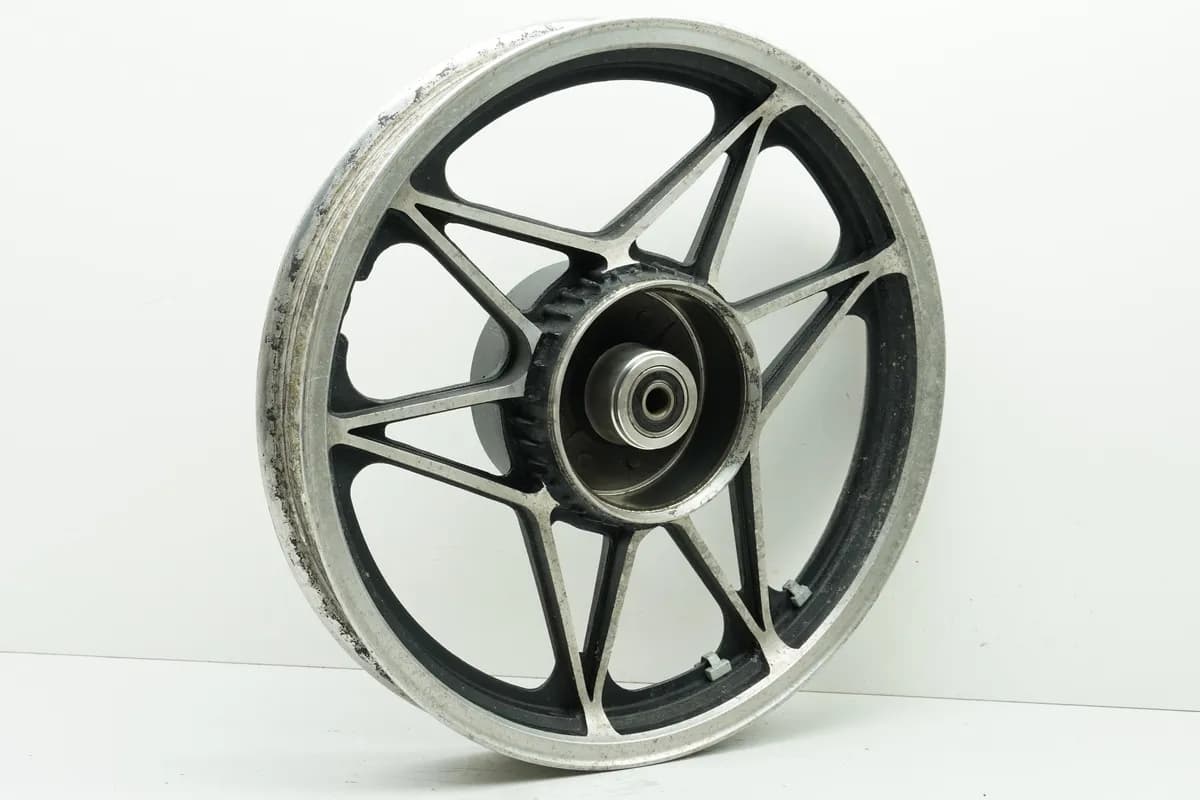 HONDA CB 450 N PC14 Felge hinten 2.15x18 Hinterrad Wheel unfallfrei