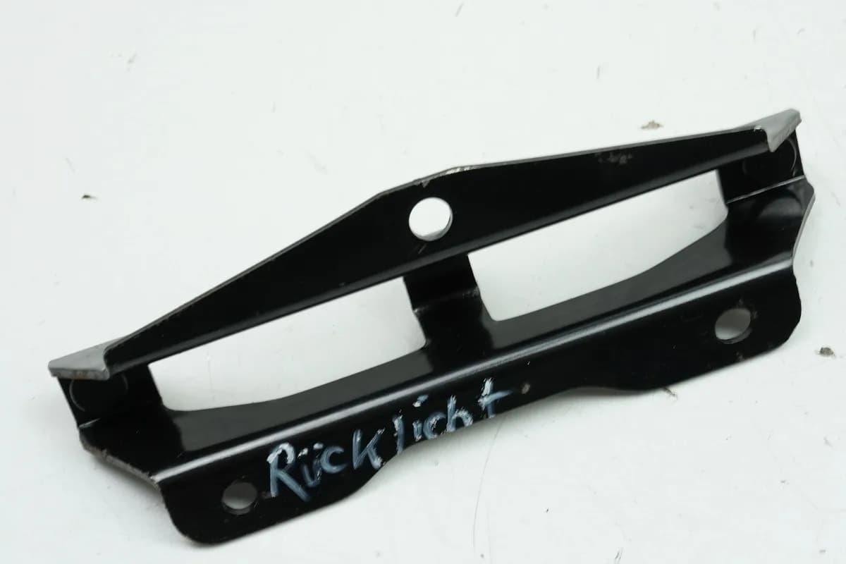 KYMCO DOWNTOWN 300 i ABS RFBV200 Halterung Rücklicht Rahmen Träger Halteplatte