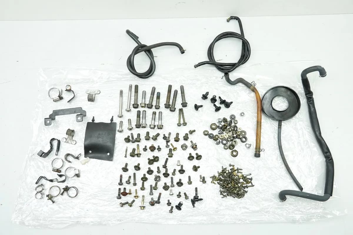 KYMCO PEOPLE GT 300 i V4 Schrauben & Kleinteile (für Rahmen Verkleidung Fahrwerk